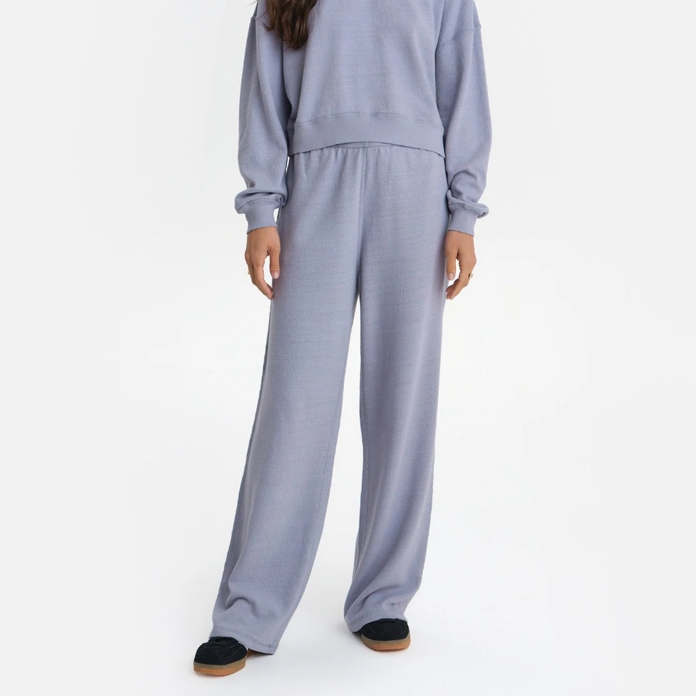 Mate the Label Medium textured knit straight leg pant jet black